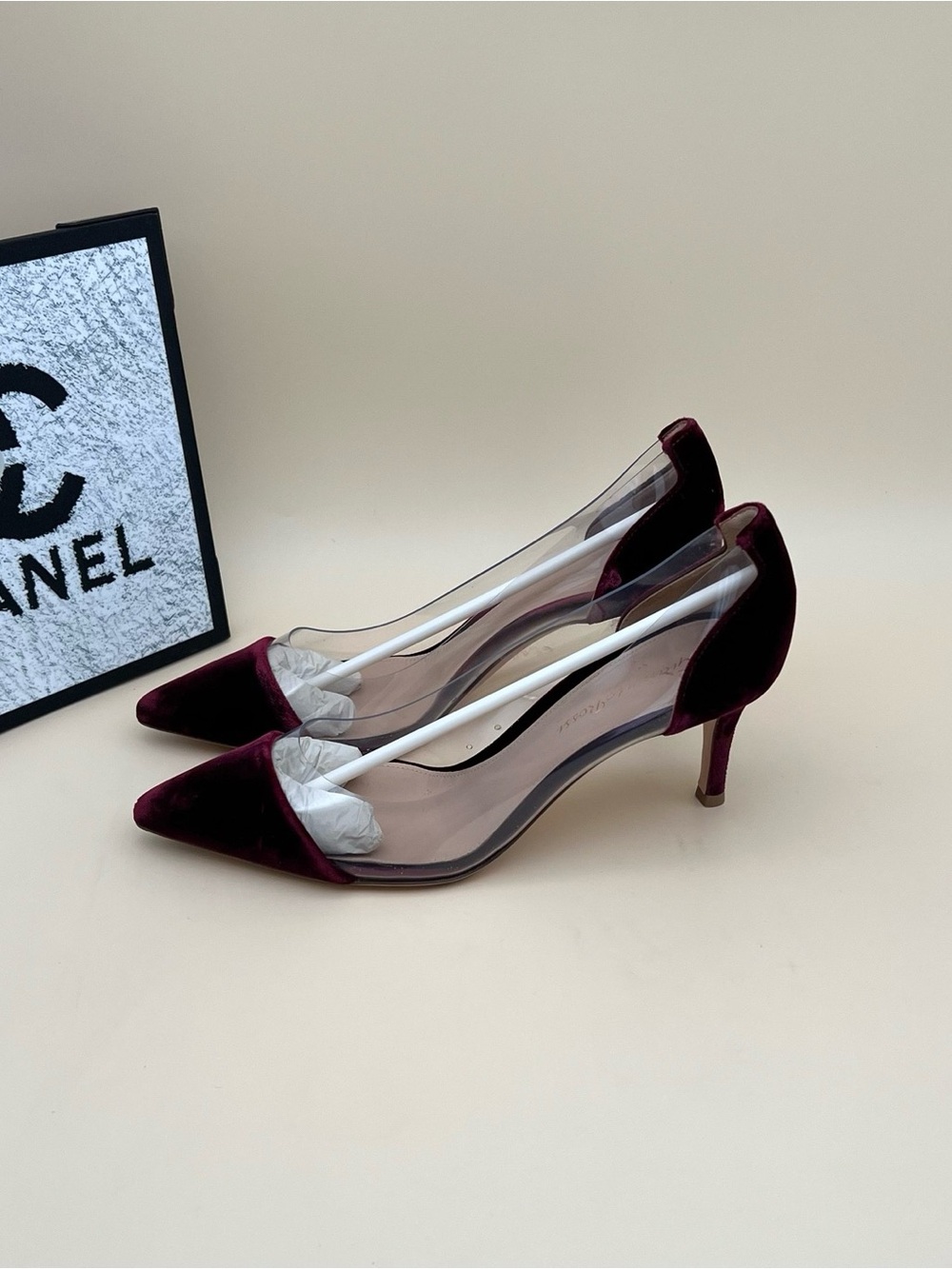 🚩steal Gianvito Rossi Burgundy Velvet and Clear Pointed-Toe Pumps